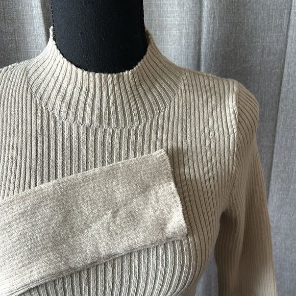 Cream Prettylittlething Turtleneck Sweater - Picture 2 of 4